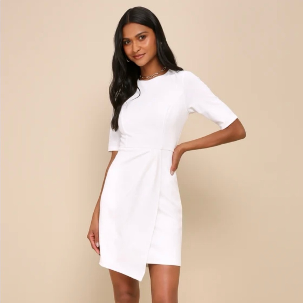 Lulus NEW WITH TAGS 
Westwood White Half Sleeve Sheath Dress
Size Lg